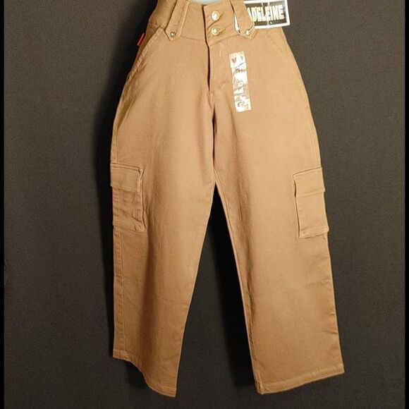 LADIES JR. MADELINE CAPRI STYLE FASHION JEAN - Picture 1 of 8